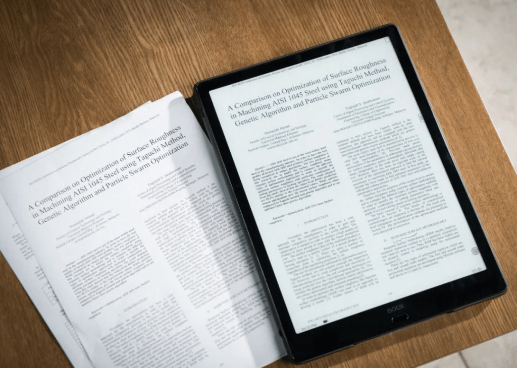 大尺寸閱讀器 Boox Max Lumi2